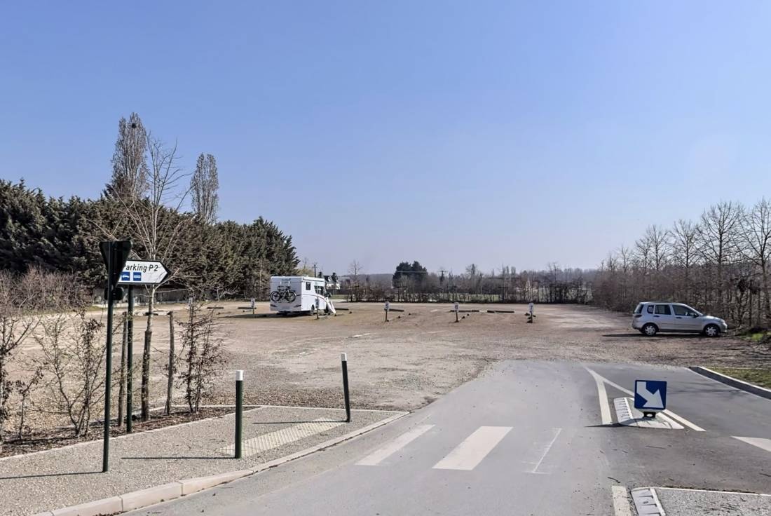 Stellplatz und Parkplatz Cheverny — Campervan Site in Cheverny