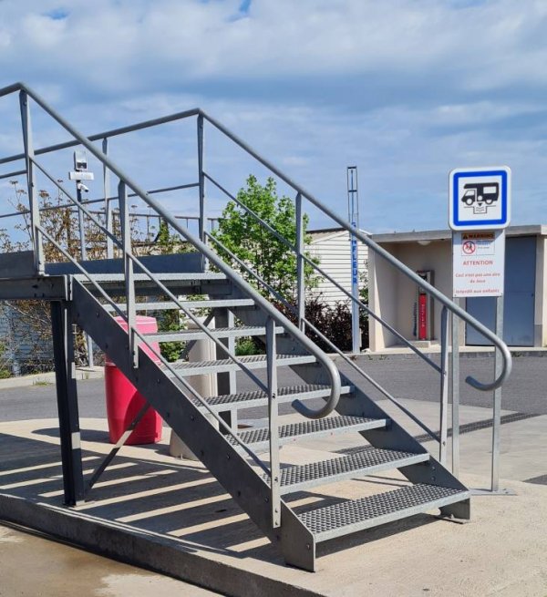 Stellplatz Yssingeaux — Photo 5