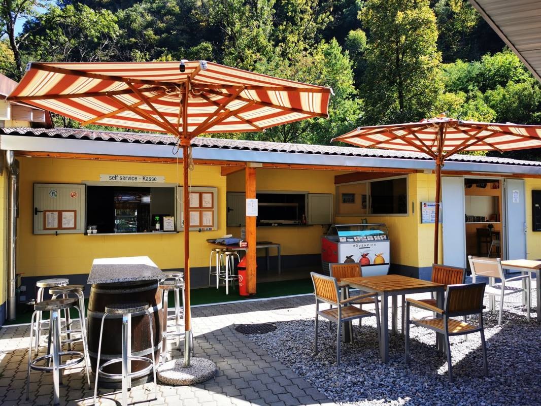 Camping Melezza — Sítio de acampamento in Losone