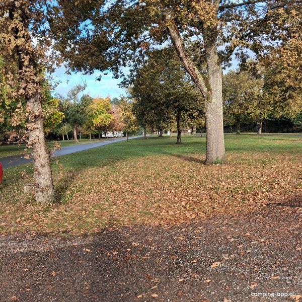 Stellplatz Léon — Foto 2
