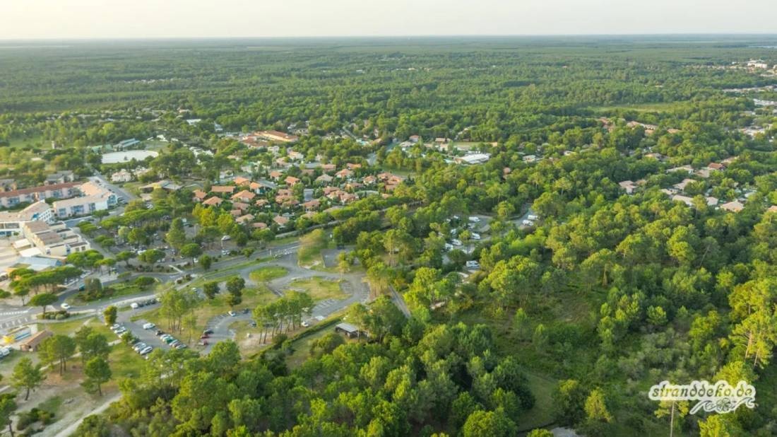 Stellplatz Hourtin — Sp. parking dla kamperów in Hourtin