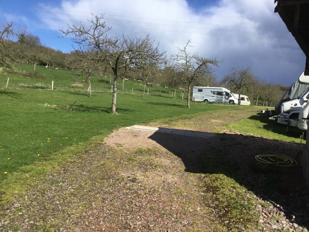 Les Noyers , 14140 Lisores — Bobilplass in Lisores