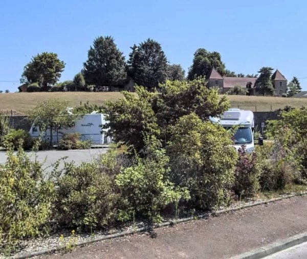 Stellplatz La Clayette — Photo 2