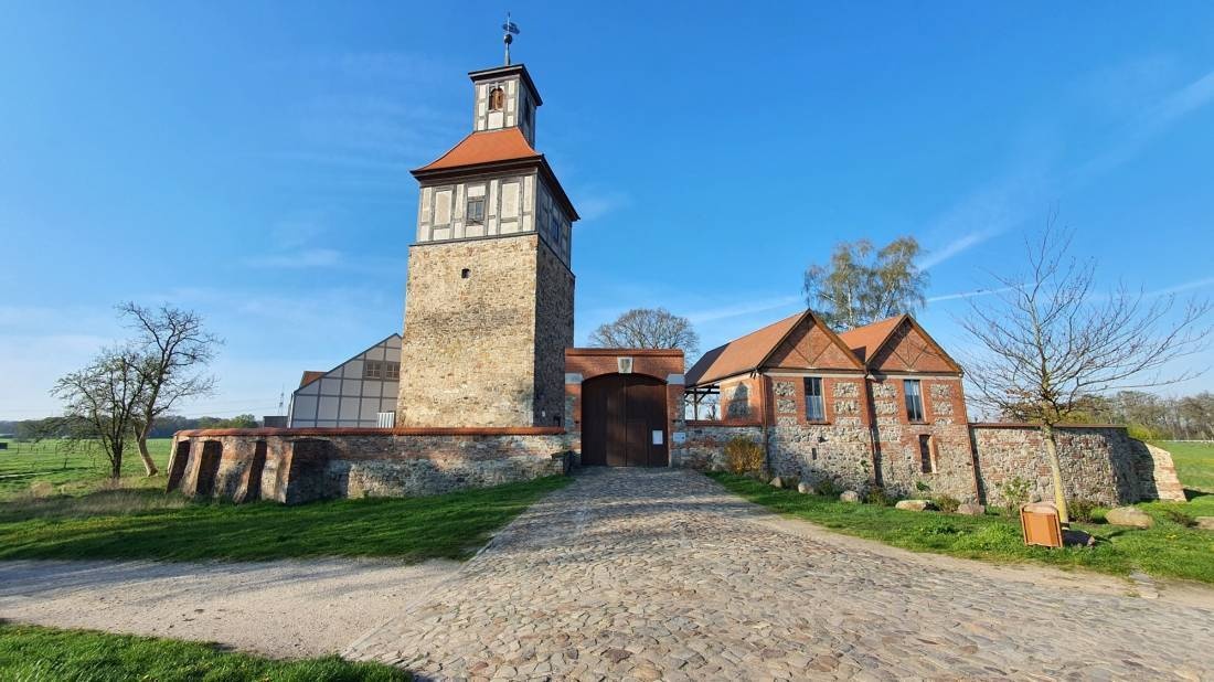 An der Wasserburg — Sp. parking dla kamperów in Walternienburg