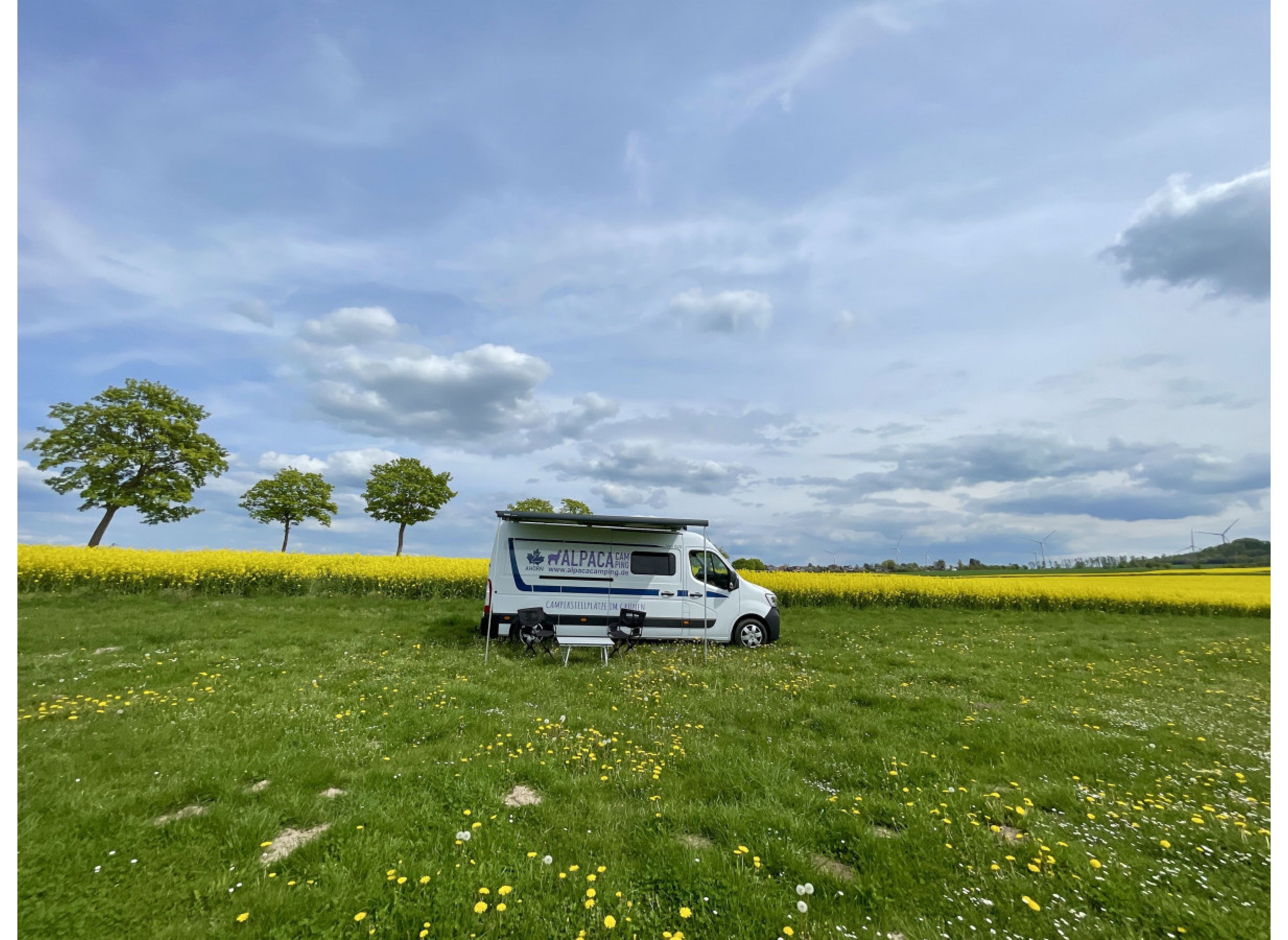 Am Sportplatz Manrode — Karavan Sitesi in Borgentreich