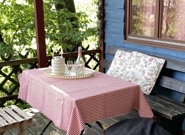 Waldrandidyll neben der Jagdhütte