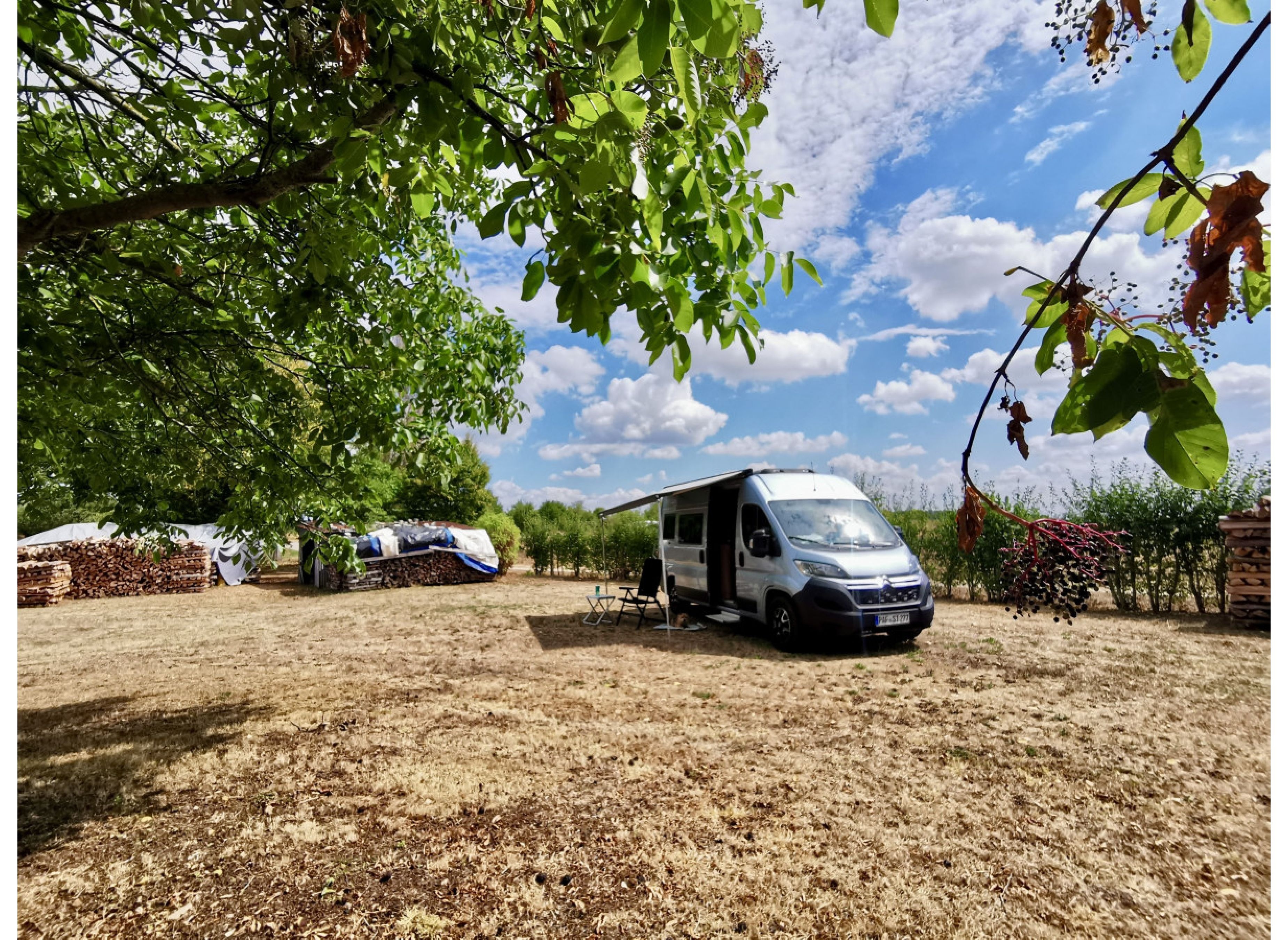 Im ruhigen Oberasbach — Karavan Sitesi in Gunzenhausen