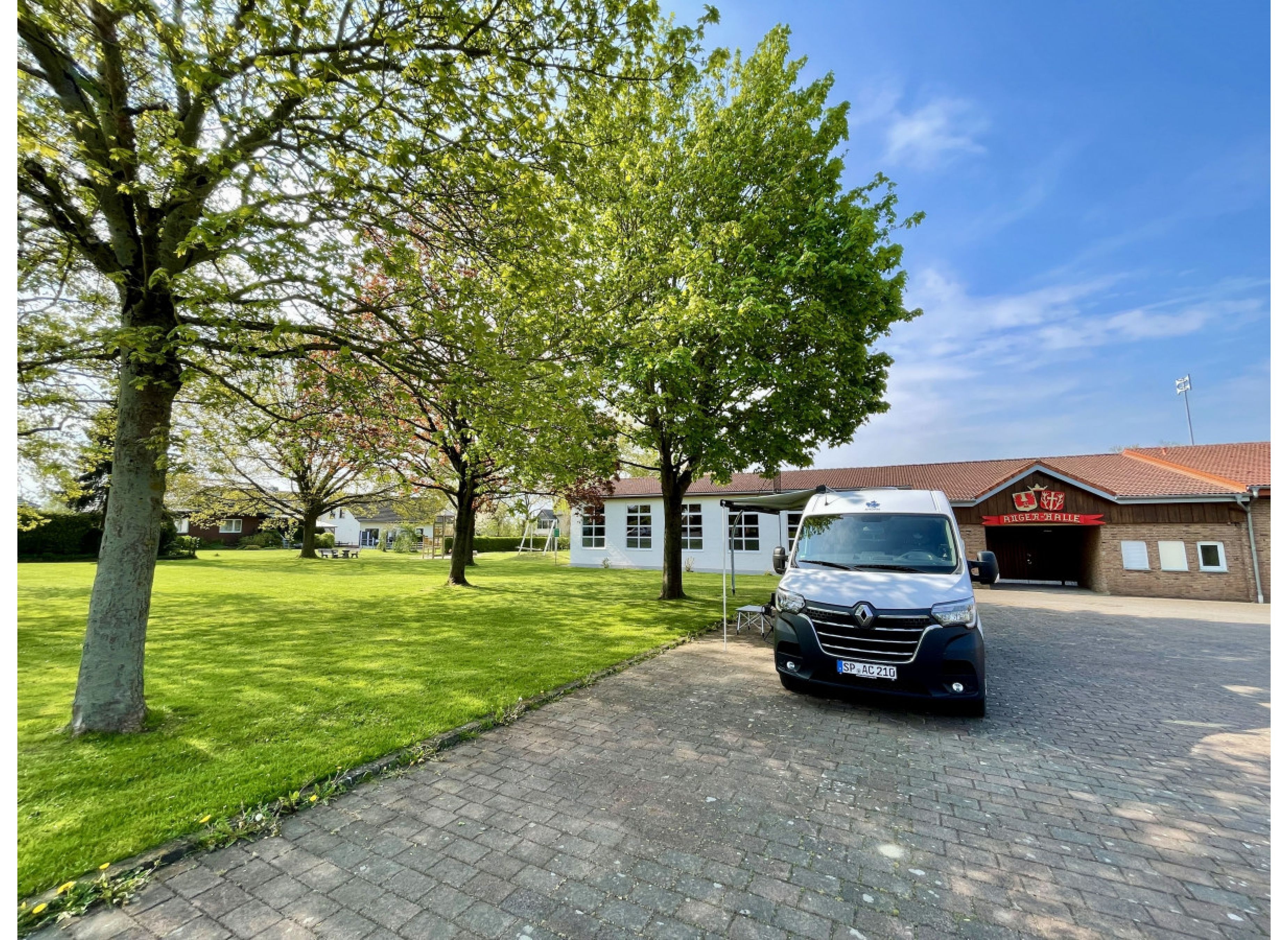 Angerwiese — Aire camping car in Borgentreich / Natingen