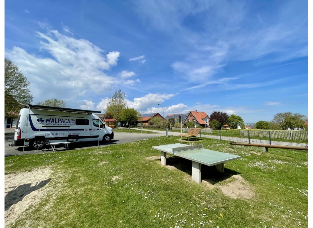 An der Bördeblickhalle — Campervan Site in Borgentreich