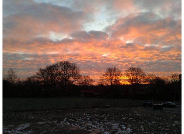 Einzelstellplatz zwischen Wiesen, in ruhiger Lage und Nähe altem Land — Photo 2