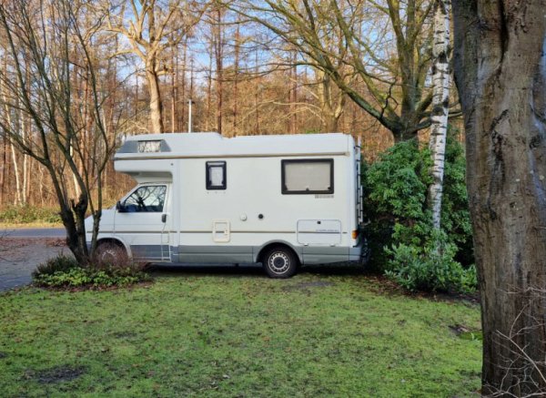 Einzelstellplatz auf Privatgrundstück — Photo 2