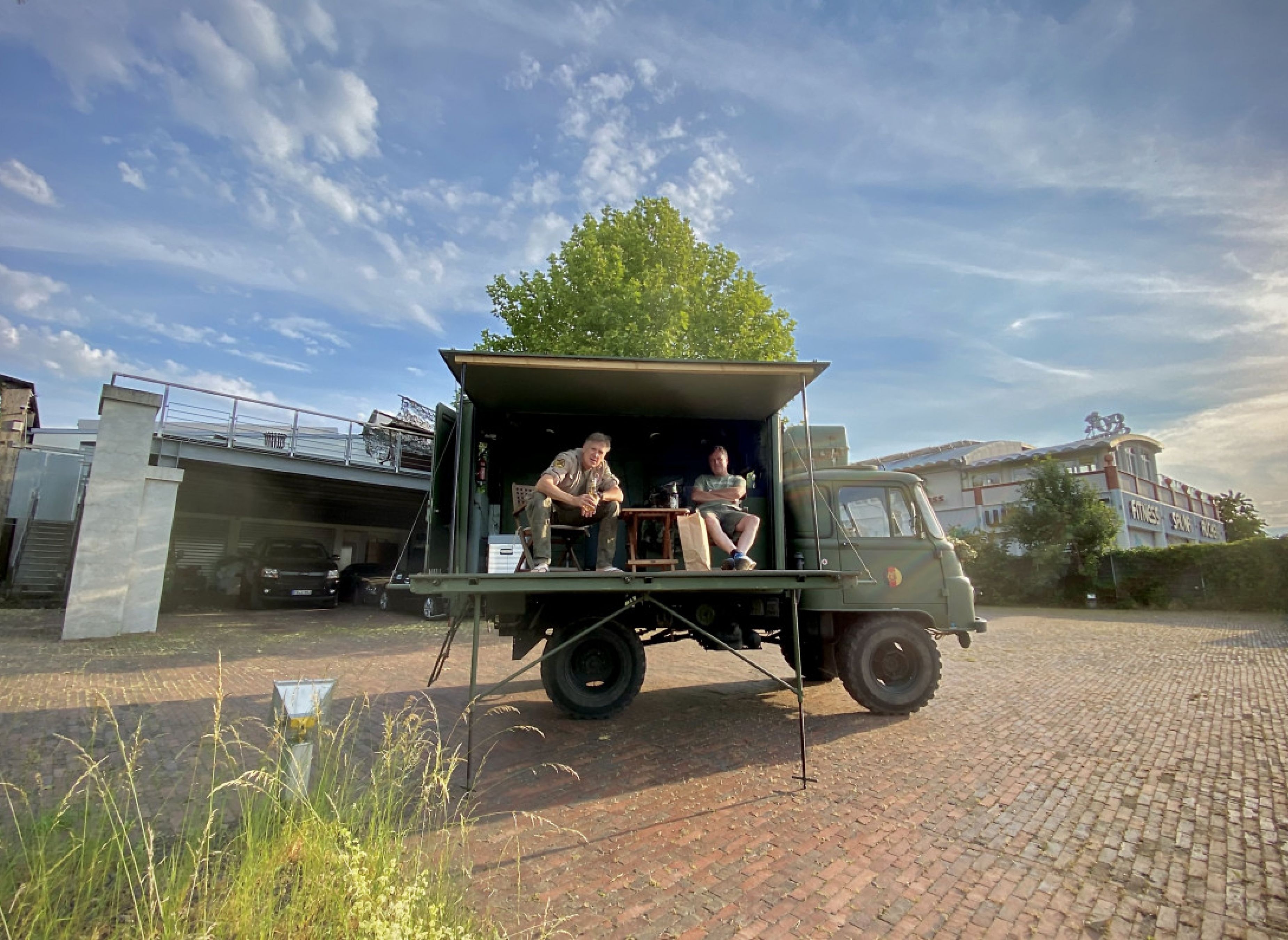 Stellplätze mit Features für Wohnmobile oder Expeditionsmobile jeder Grösse! #2 — Aire camping car in Butzbach