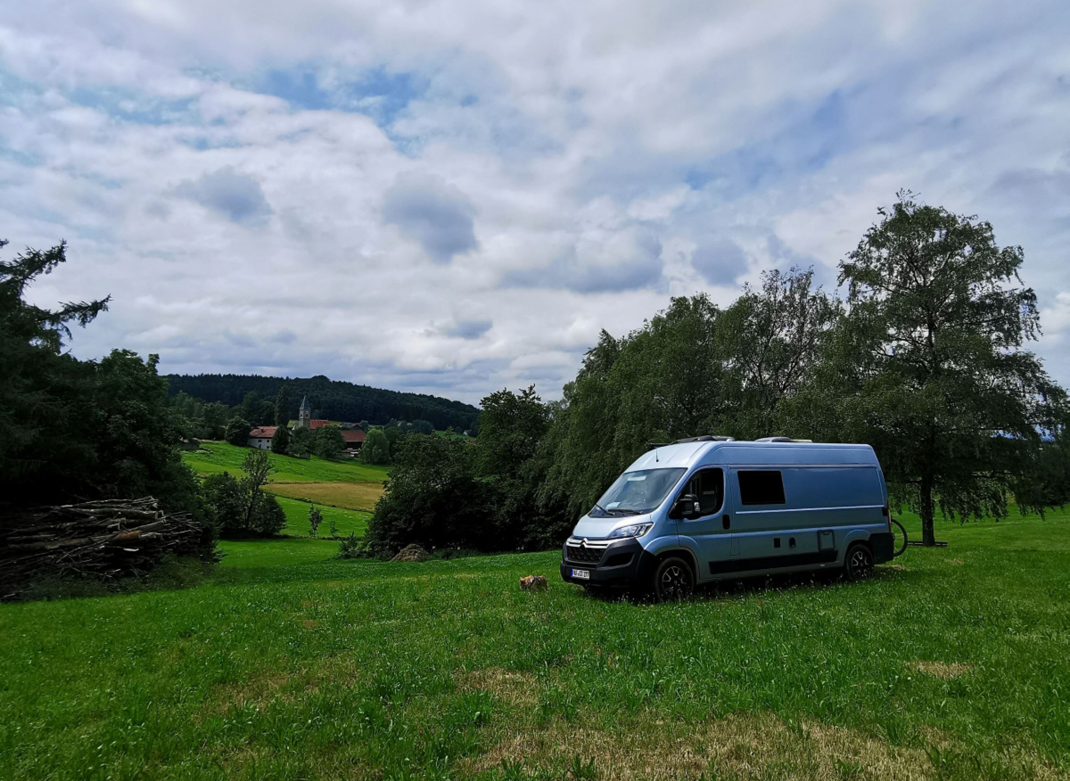 Einzelstellplatz auf der Riggerdinger Wiese — Campervan Site in Schöllnach