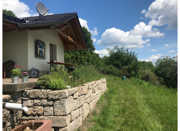 Schöner Stellplatz in den Weinbergen und der Burg Ruine #2 — Foto 3
