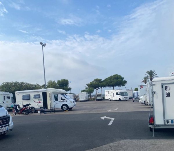 Aire Camping Cars - Paul Riquet — Photo 3