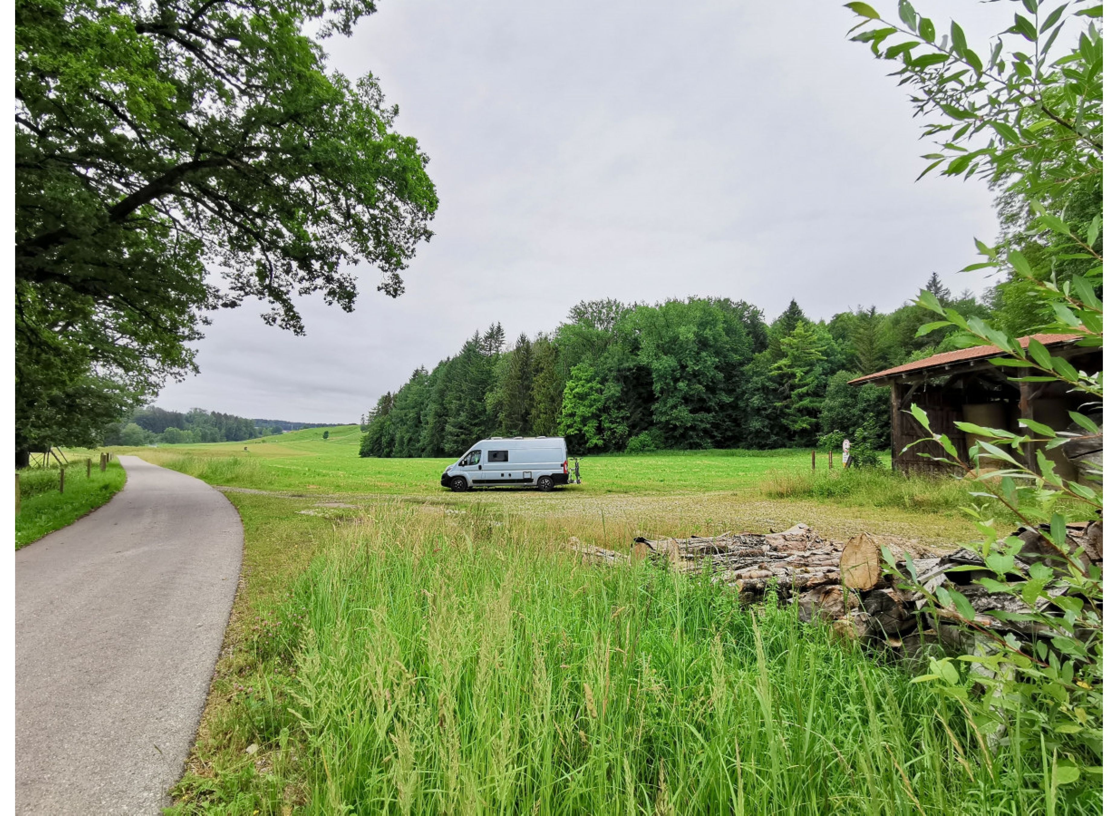Idyllisch am Waldrand  "nur 2 Tage buchbar" — Stellplatz in Feldkirchen-Westerham