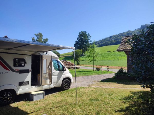 Wohnmobil Stellplatz Spechtenhof — Foto 3