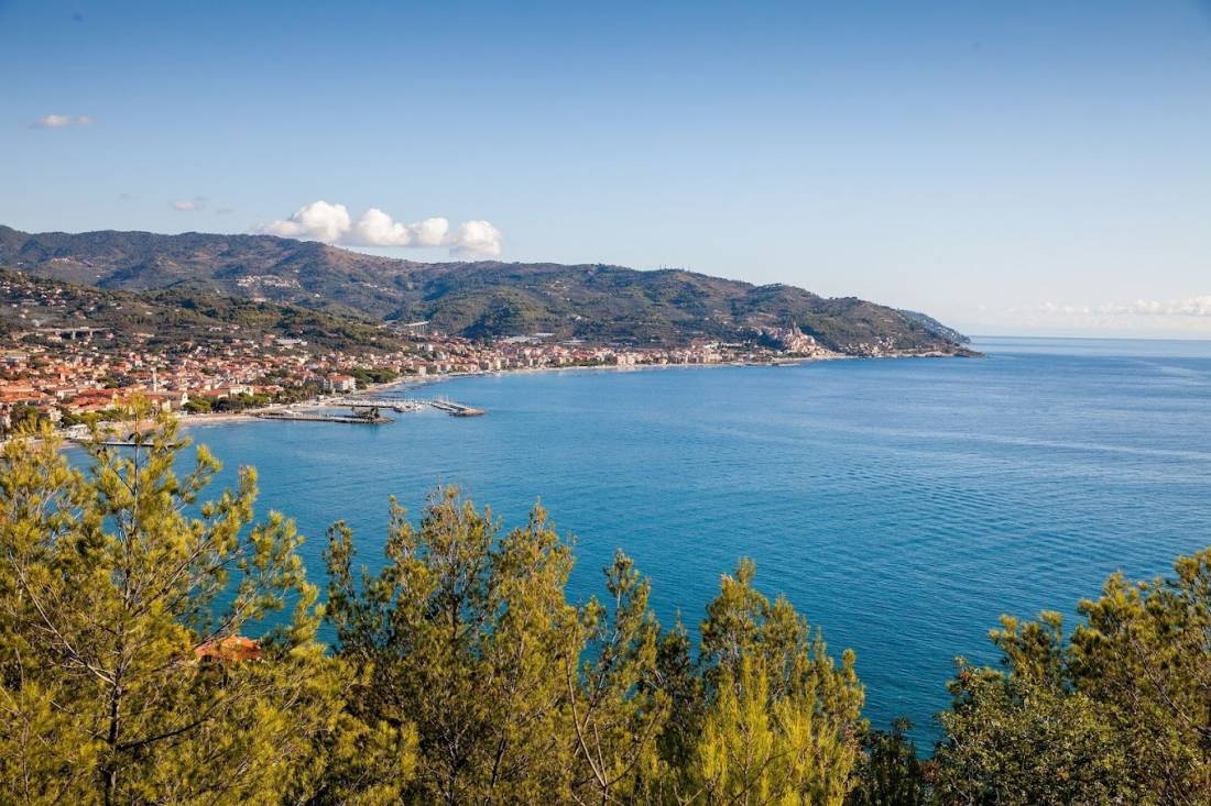 Stellplatz San Bartolomeo al Mare — Camperplaats in San Bartolomeo al Mare