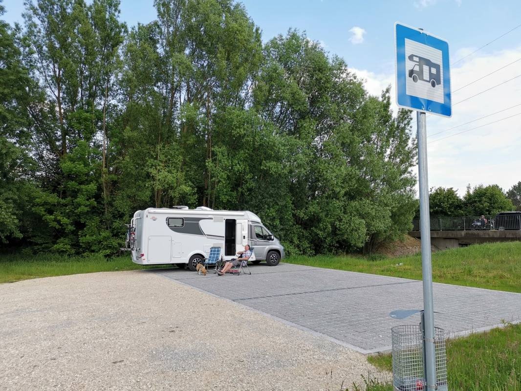 Mainburg Wohnmobil-Stellplatz — Sítio para autocaravanas in Mainburg