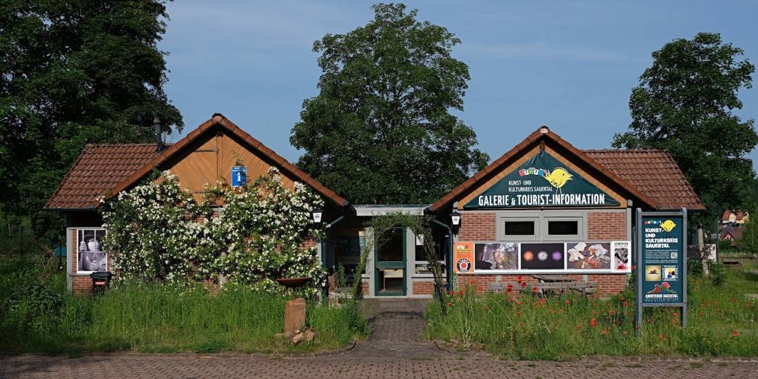 Wohnmobilstellplatz Im Birkenfeld — Campervan Site in Ludwigswinkel