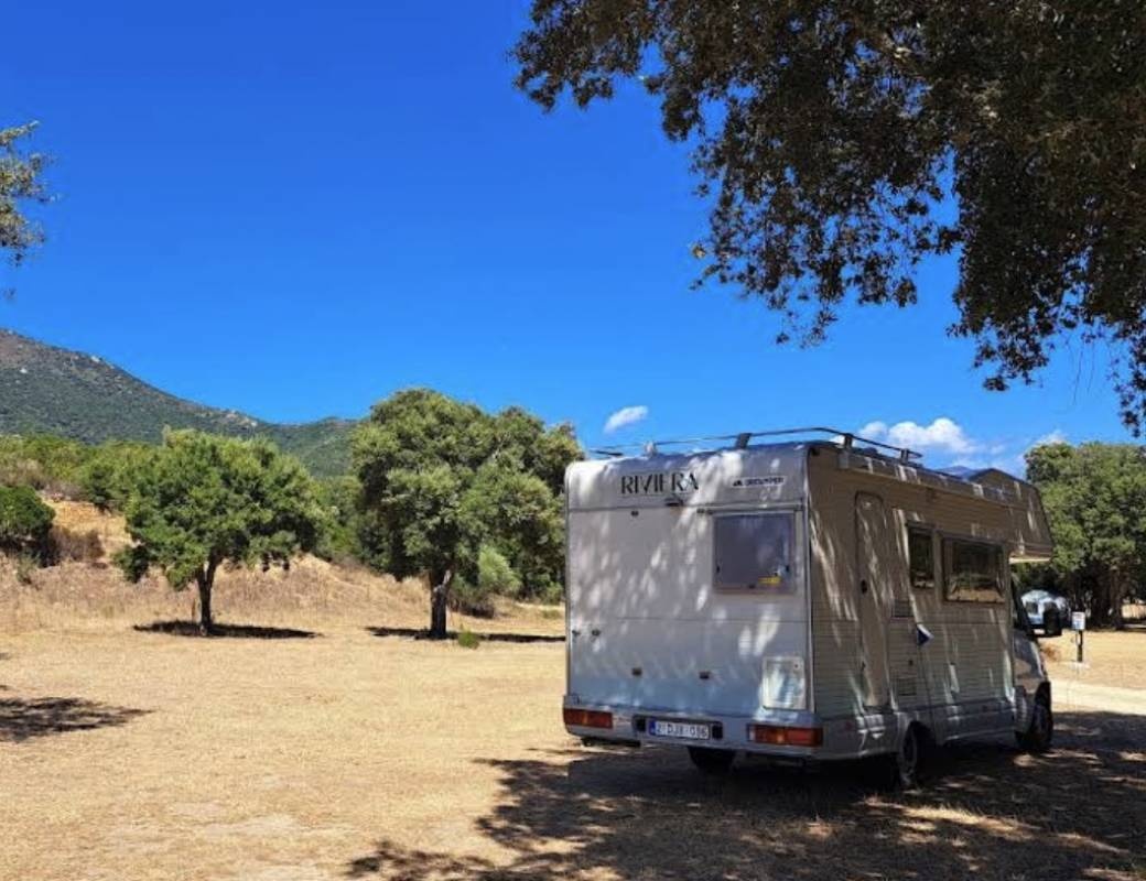 Camping  La Riviere — Camping Site in Arbellara