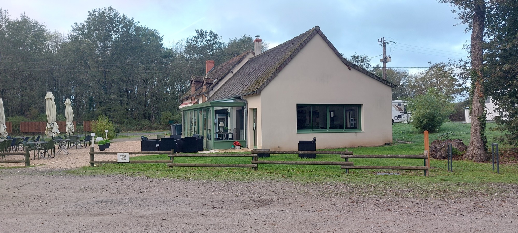 Stellplatz Luant — Bobilplass in Luant