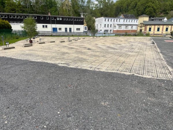 Wohnmobilstellplatz Georgi - Bad Schlema — Photo 2