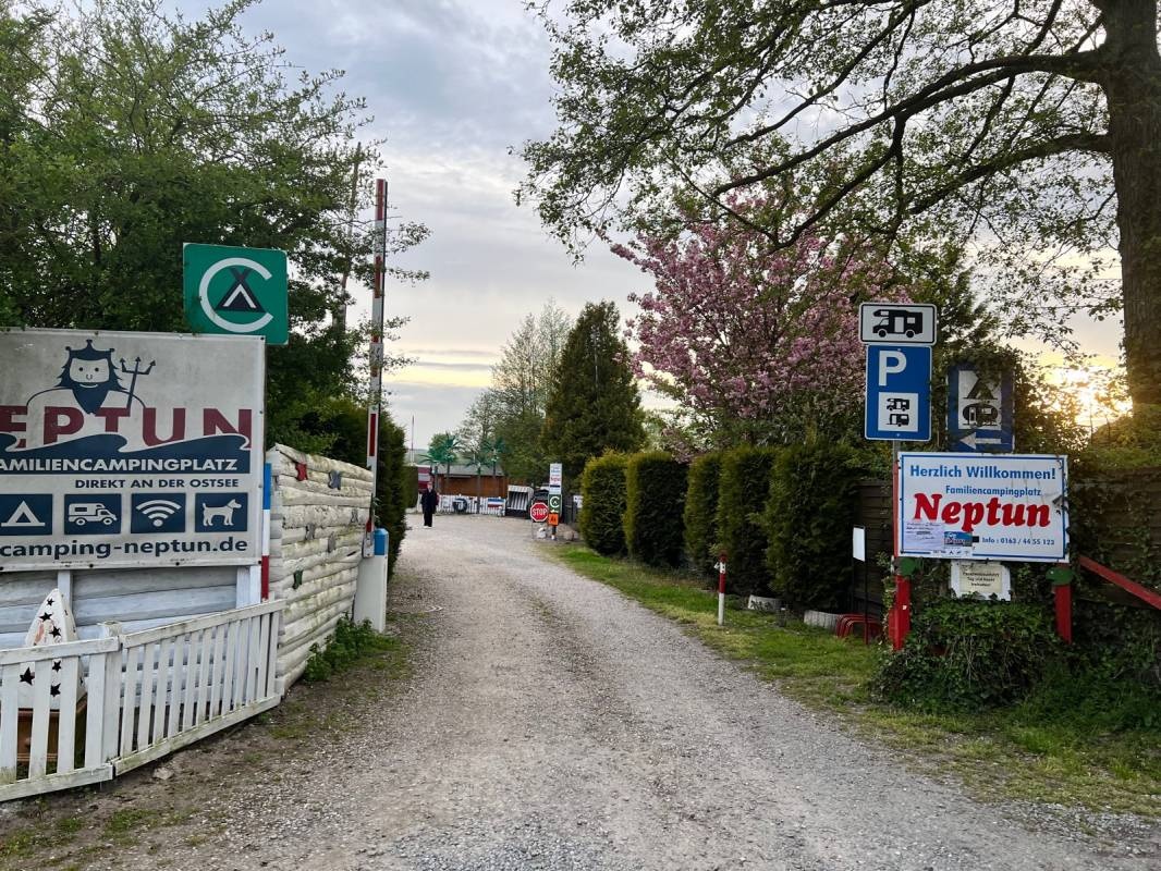 Neptun Camping — Camping Site in Scharbeutz