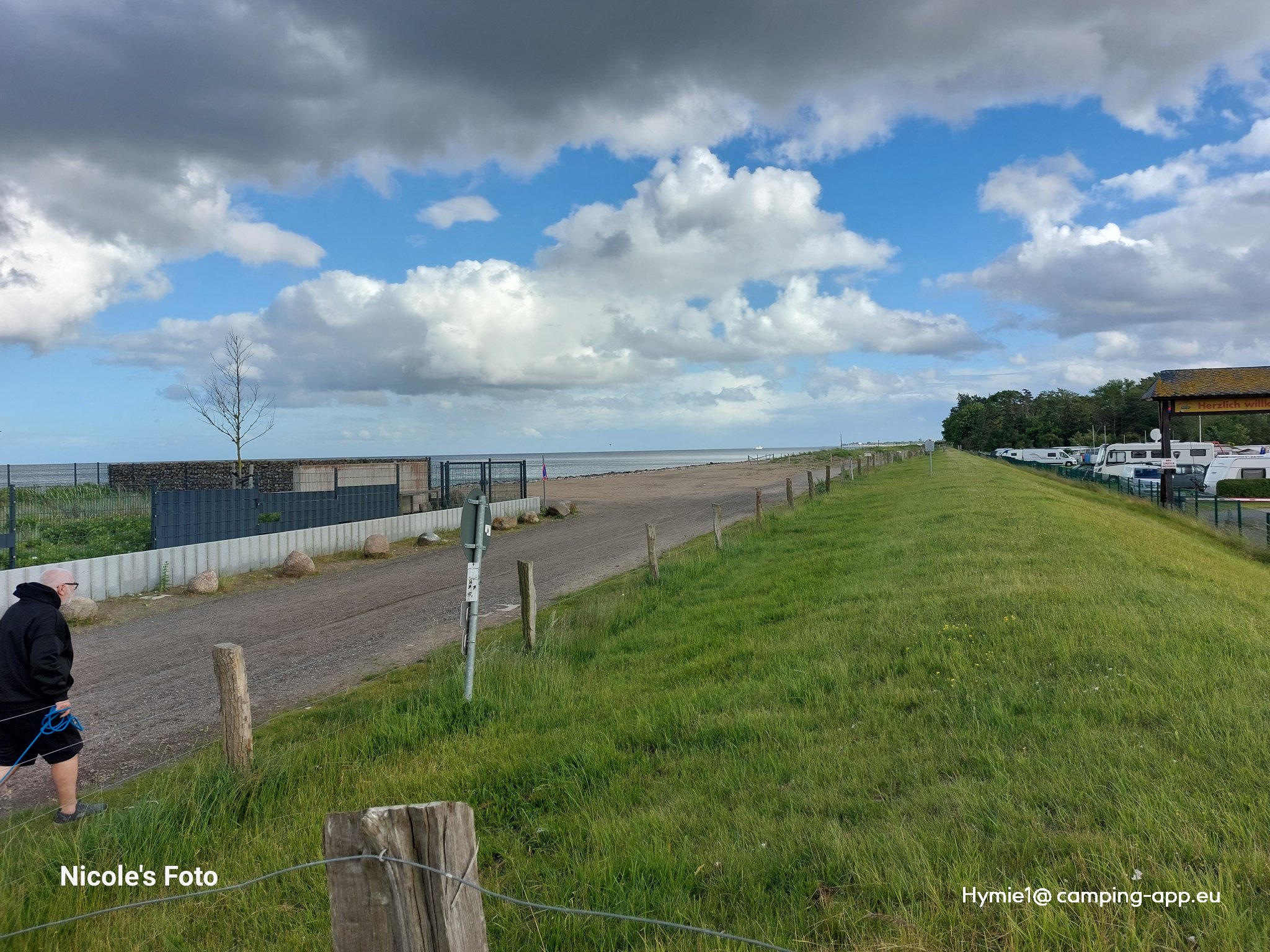 Camping am Minigolf — Foto 3