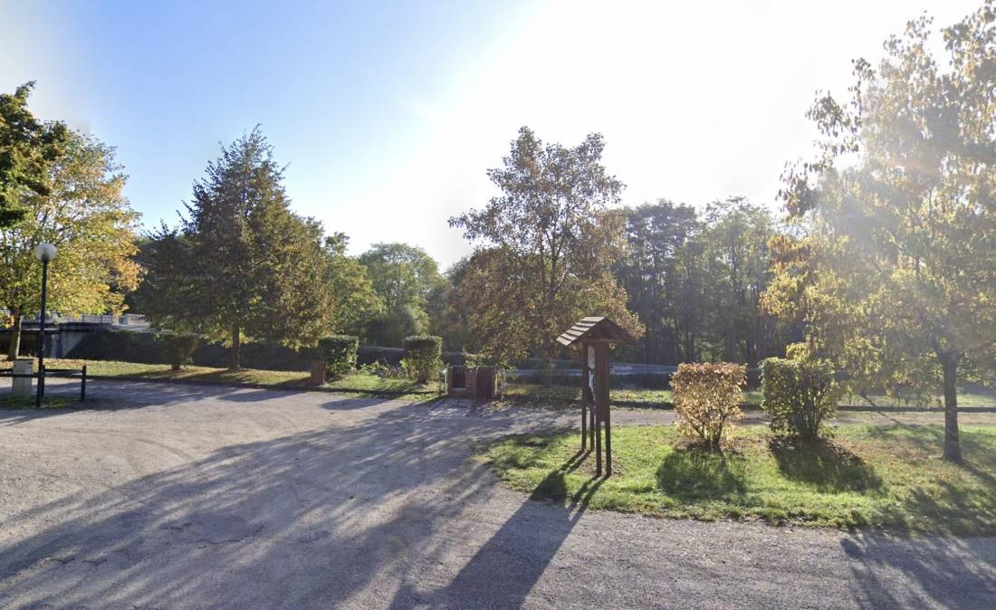 Stellplatz Donjeux — Campervan Site in Donjeux