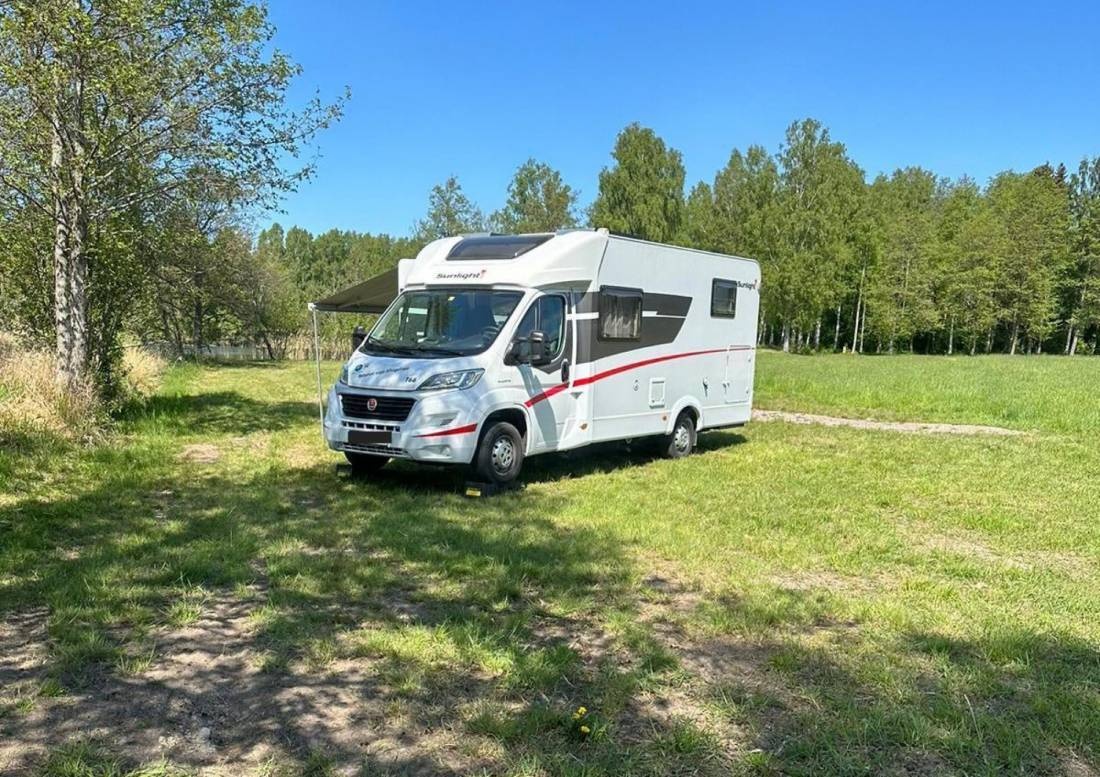 Ställplats Älven — Camperplads in Gullspång