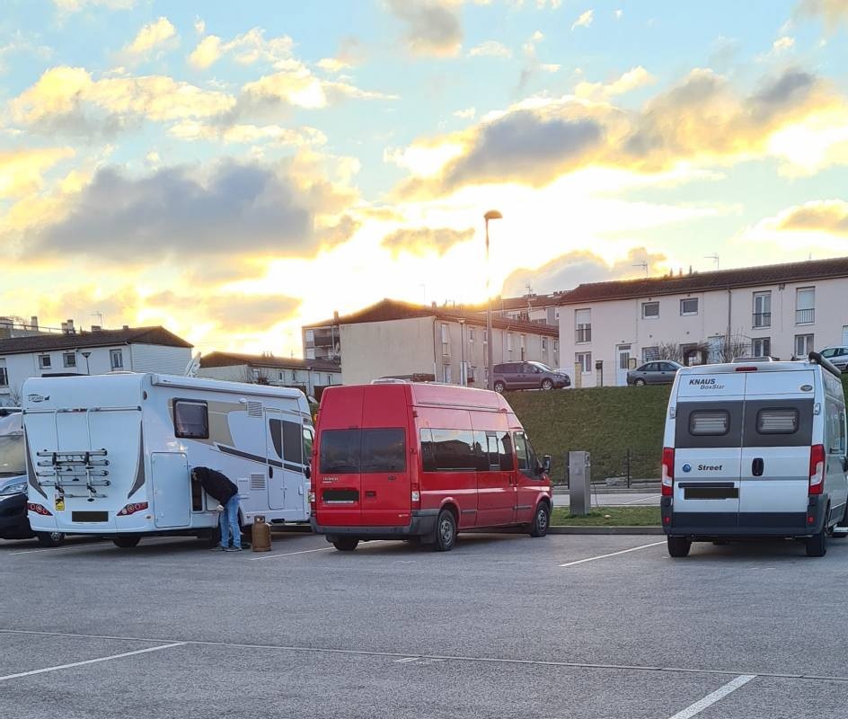Stellplatz Grand-Langres — Area Autocaravanas in Langres