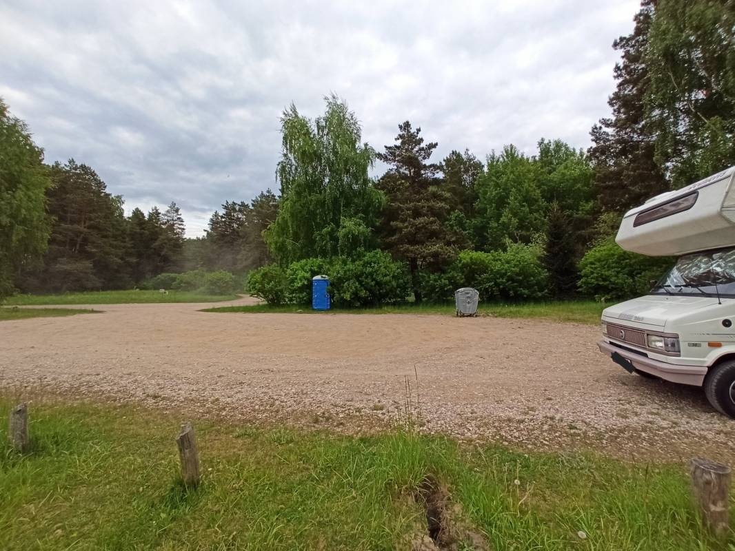 Bitanai — Öffentlicher Parkplatz in Būbliškė