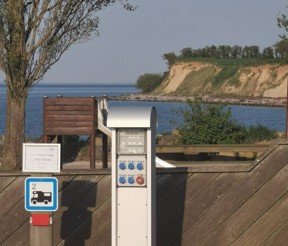Stellplatz am Hafen von Søby — Camperplads in Søby Ærø