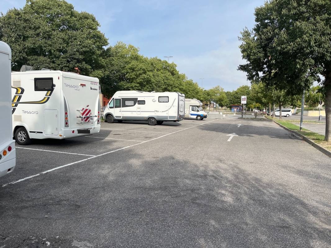 Parcheggio Baslenga — Sp. parking dla kamperów in Casalmaggiore