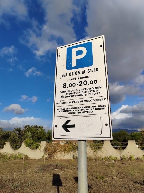 Parcheggio Viale Nora — Photo 2