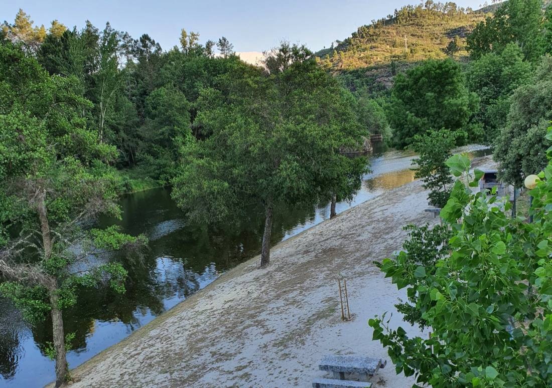 Parque de Campismo do Rabaçal — Area da campeggio in Possacos - Valpaços