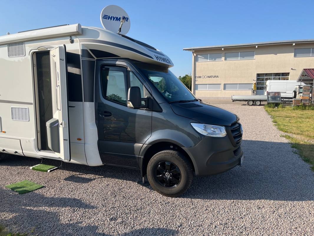 Stellplatz Erlebnis Imkerei Cum Natura — Campervan Site in Bühl