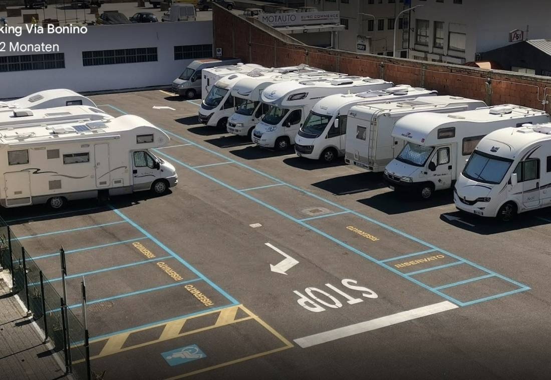 Parking Via Bonino — Sp. parking dla kamperów in Messina