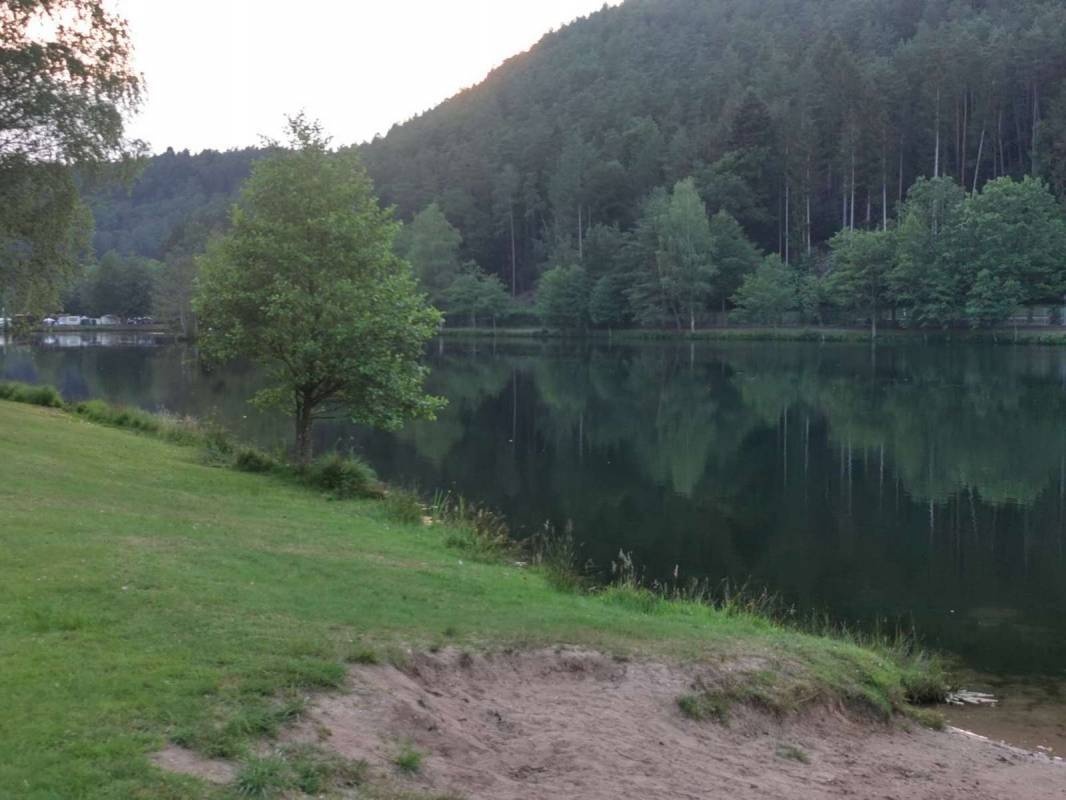 Camping Clausensee — Cámping in Heltersberg