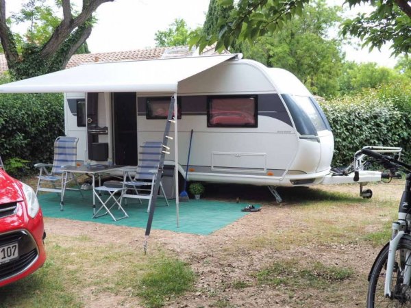 Les Romarins* Route de Saint Remy — Foto 2