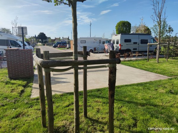 Stellplatz Paci sur Eure — Photo 4