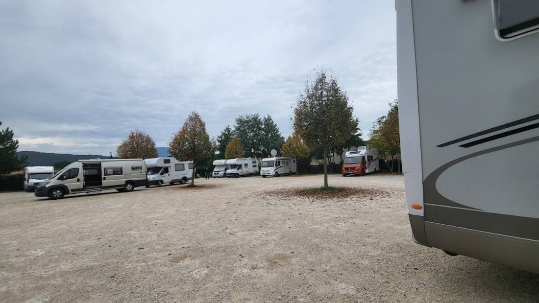 Stellplatz Vaison-la-Romaine — Campervan Site in Vaison-la-Romaine