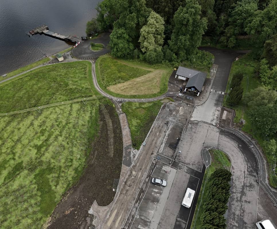 Tarbet Loch Lomond — Aire camping car in Arrochar
