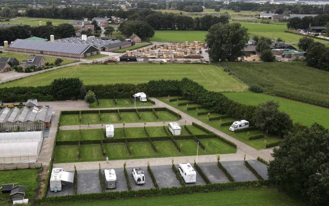 Camperplaats De Doornekamp — Bobilplass in Hierden
