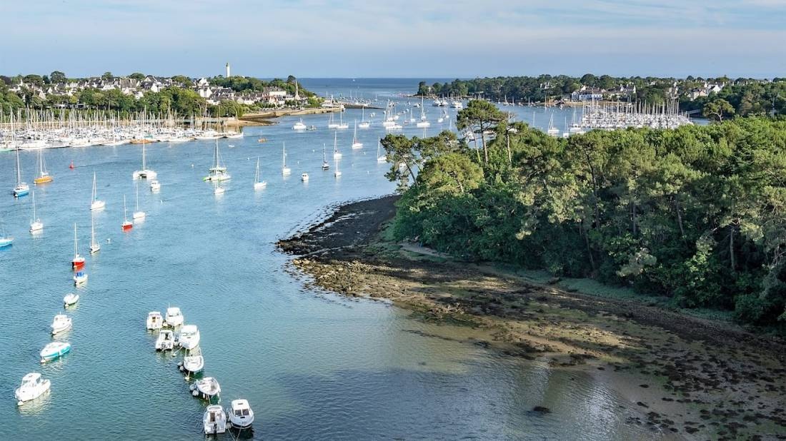 Camping le Helles — Sítio de acampamento in Combrit