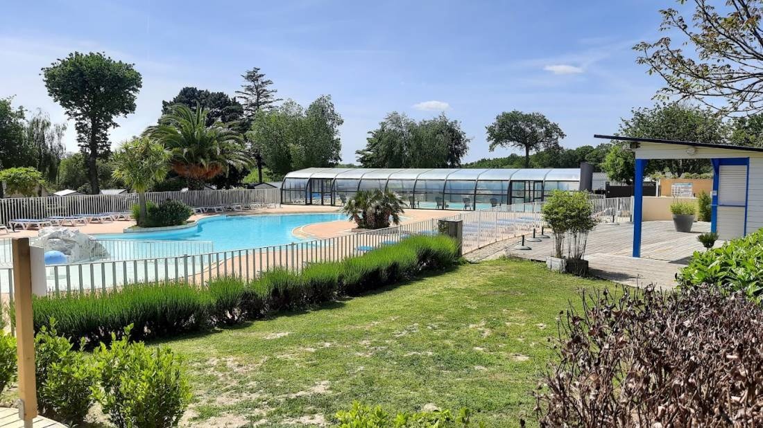 Camping le Helles — Campingplats in Combrit