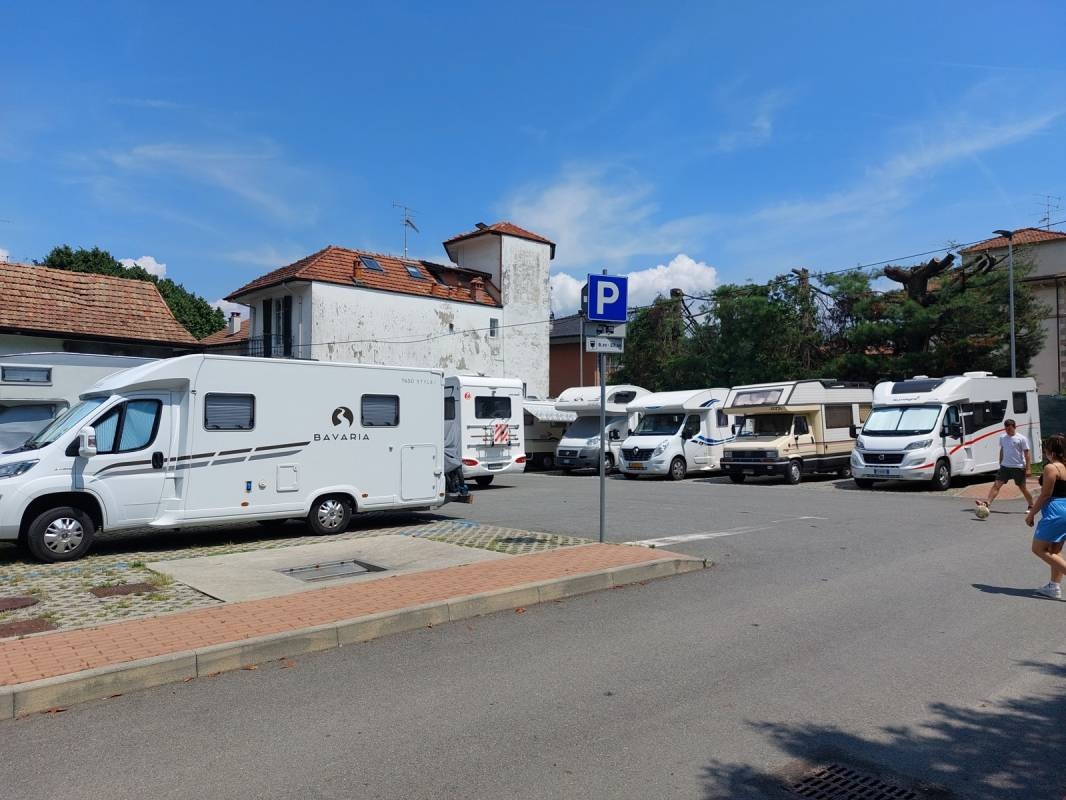 Stellplatz Stresa — Bobilplass in Stresa VB