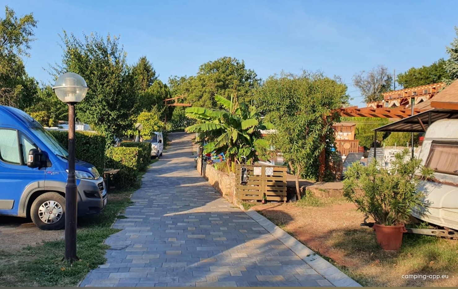 Mandel Camping — Cámping in Paloznak