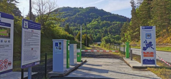 Aire CAMPING-CAR PARK de Murol